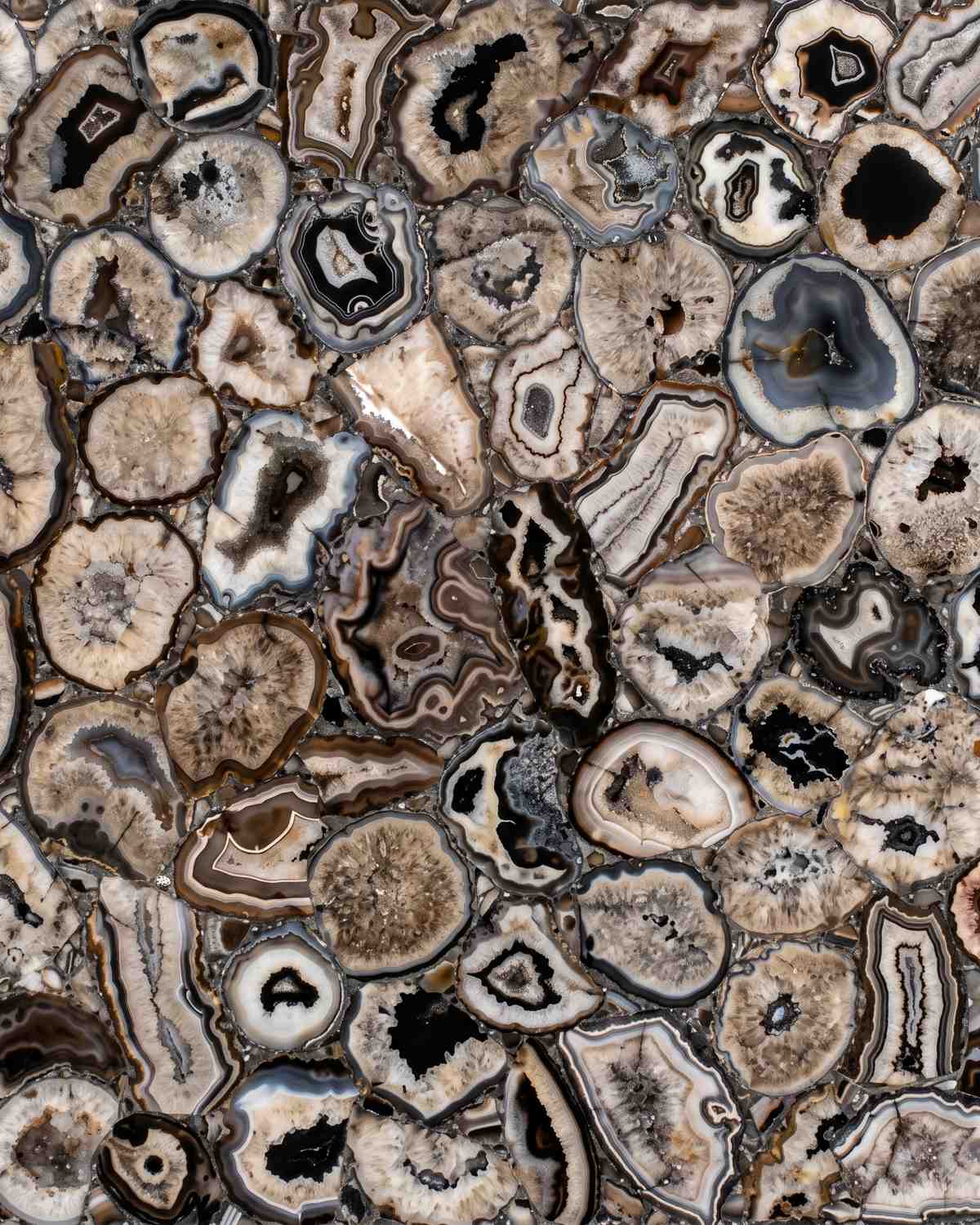 Agate Black Jumbo